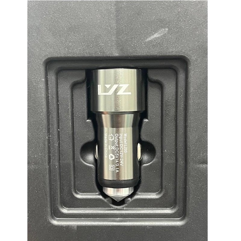 LZ-03 3.1A dual USB car charger black design