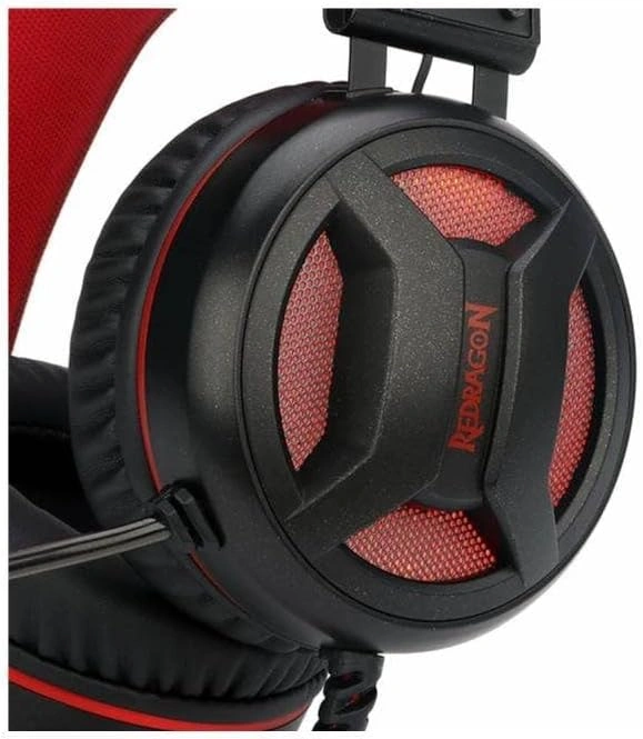 Gaming headphones price in Pakistan Redragon MINOS H210 on desk