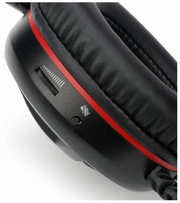 Gaming headphones price in Pakistan Redragon MINOS H210 on desk