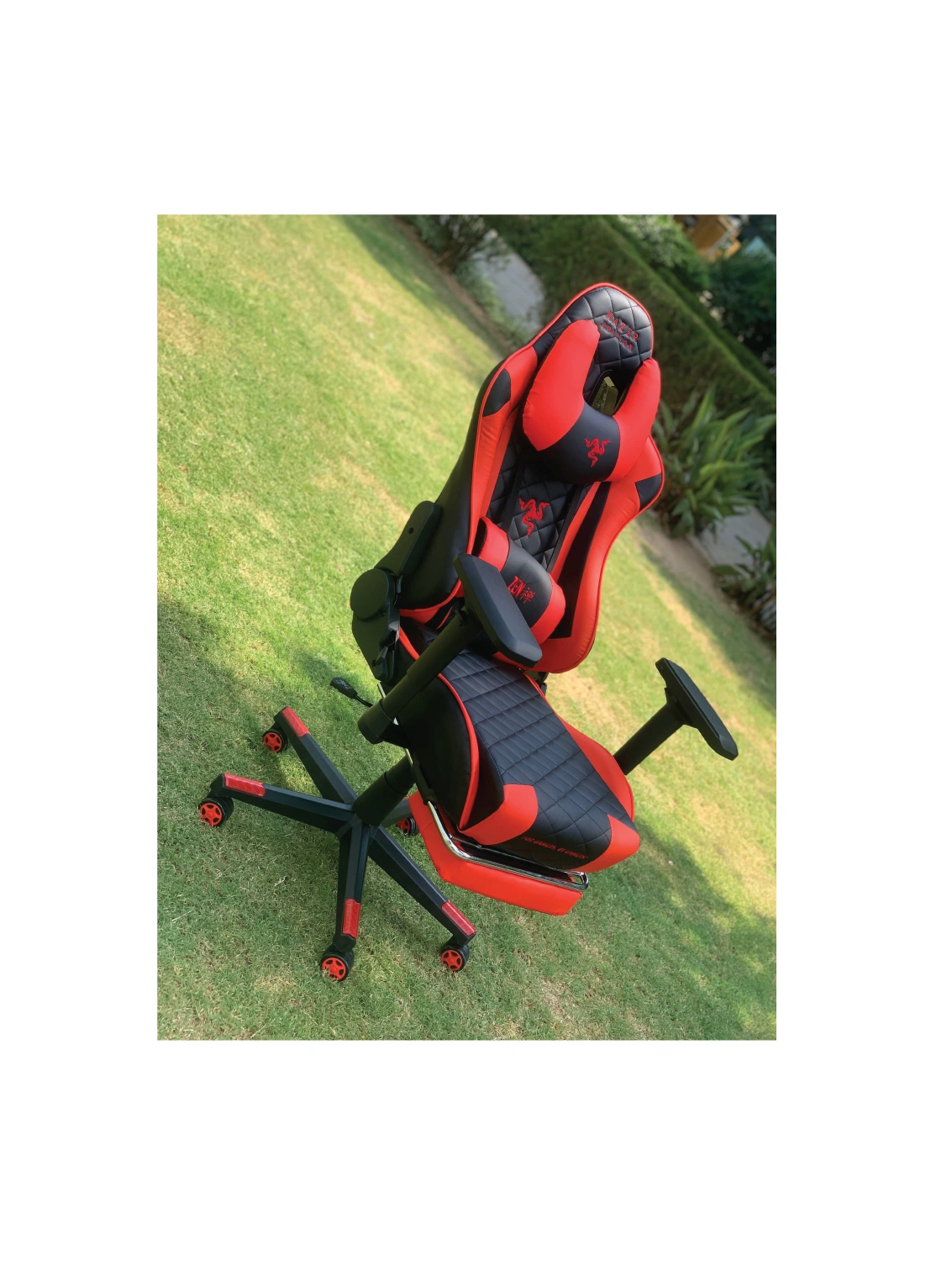 Razer gaming chair red black with fold out footrest reclined for comfort, popular gaming chair price in Pakistan option