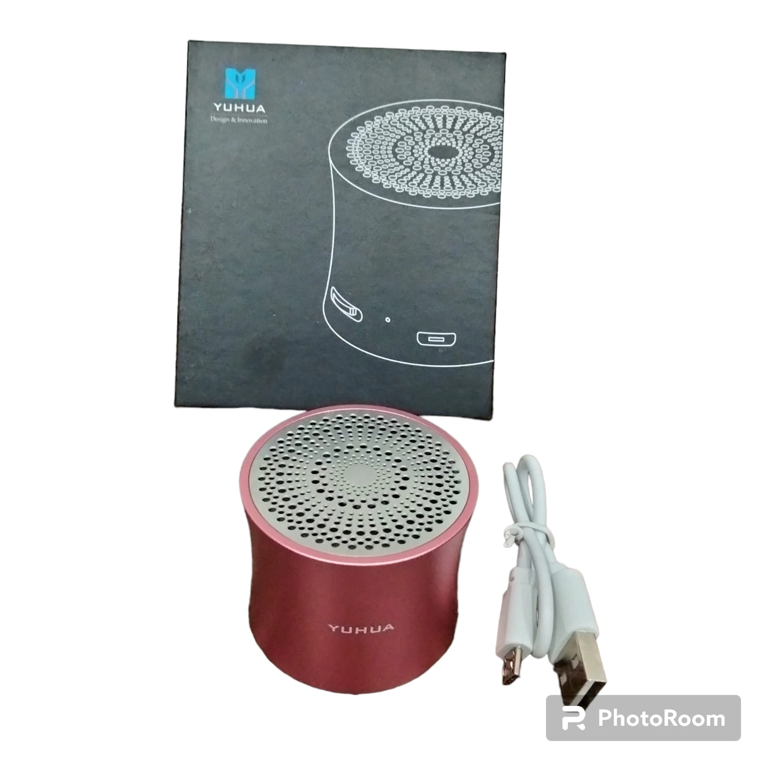 YUHUA Wireless Mini Bluetooth Speaker, a compact wireless Bluetooth speaker